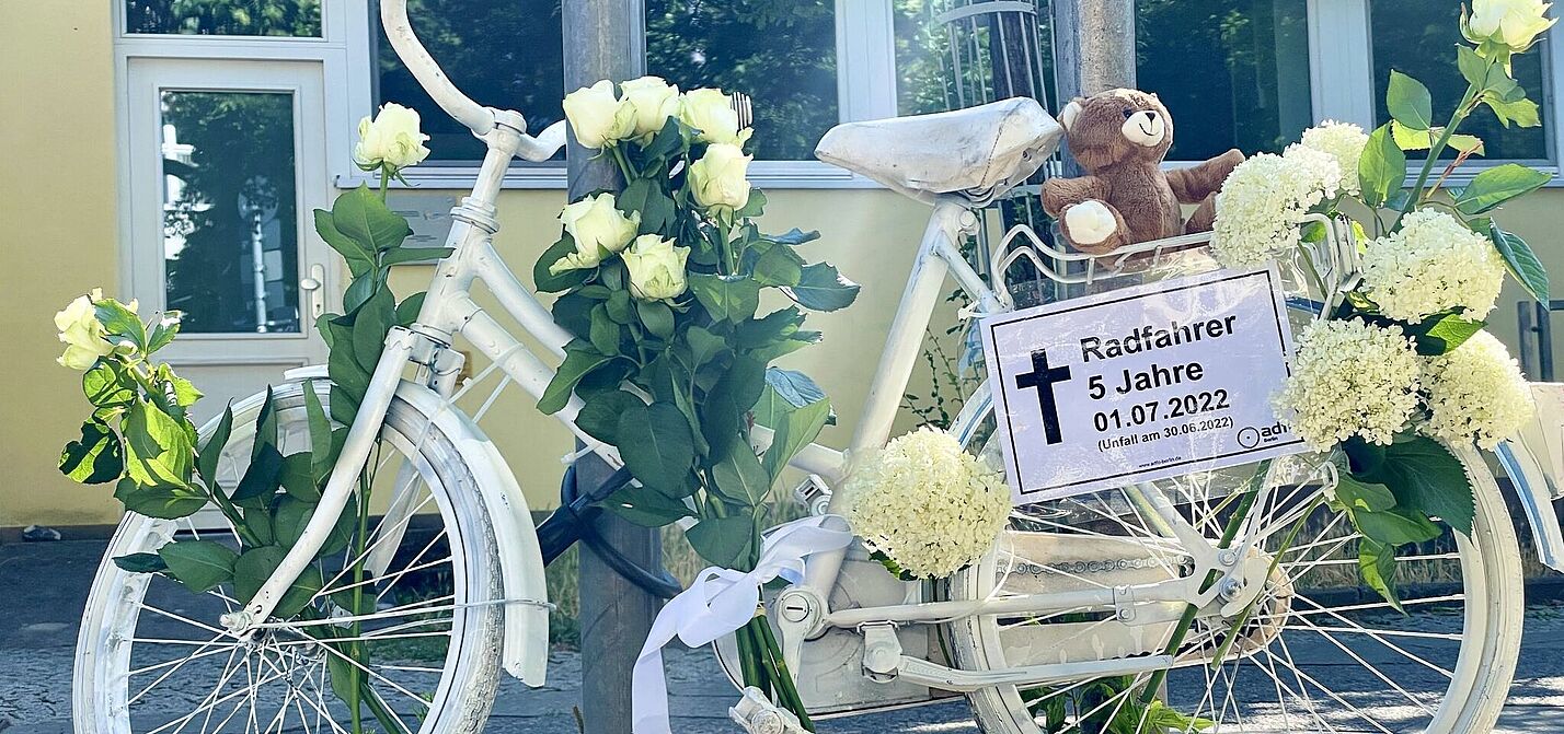 Geisterrad an der Wichertstraße in Pankow Geisterrad an der Wichertstraße in Pankow