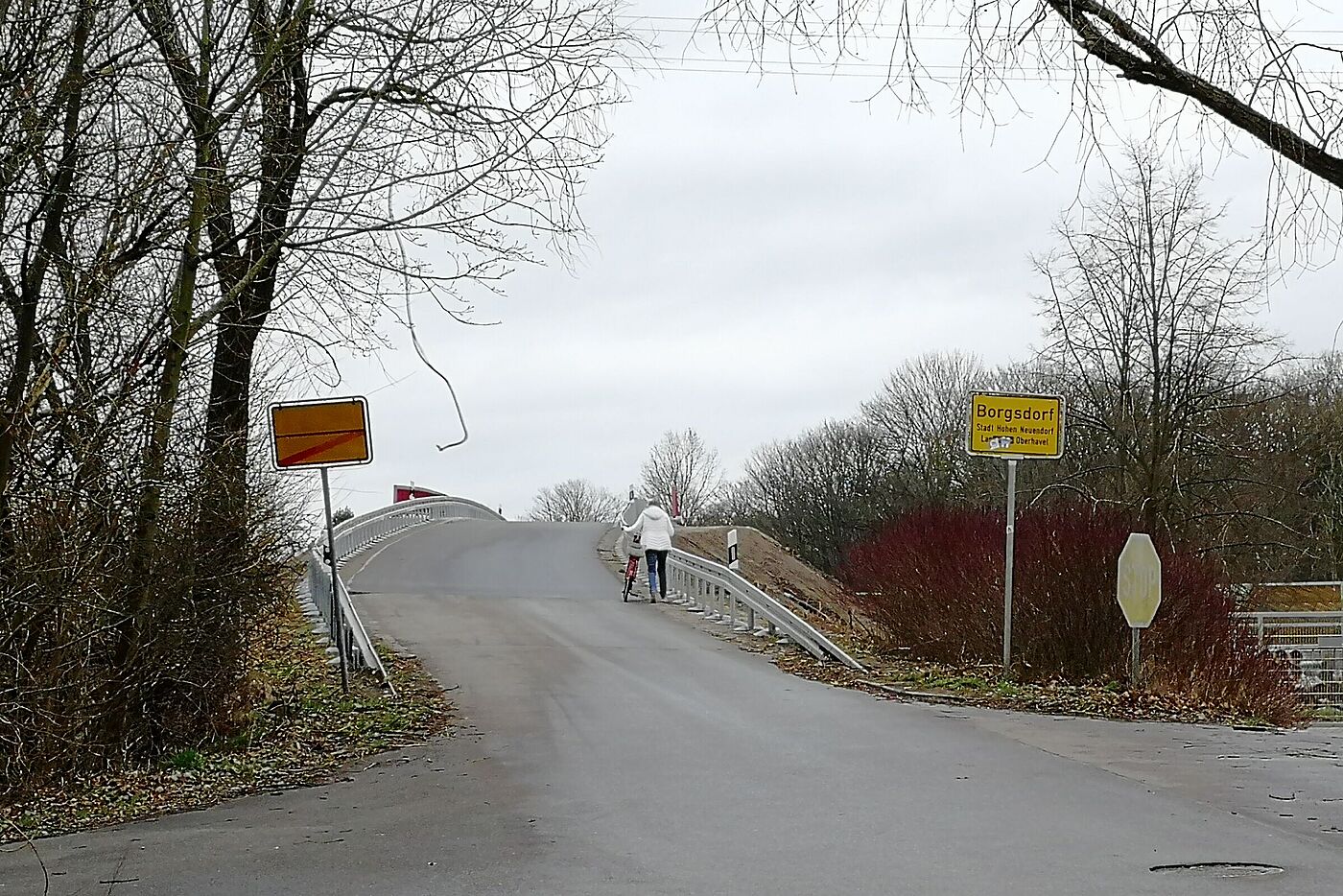 "Vor dem Neubau konnte ich hier hochradeln - jetzt ist es zu steil" - Brücke Stolper Weg