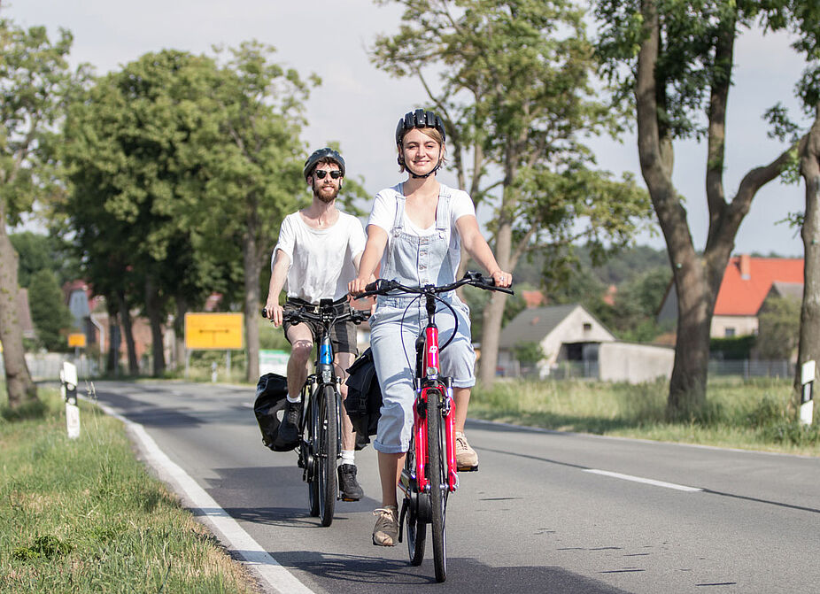 Radfahren auf dem Land Symbolbild ADFC-Fahrradklimatest 2026