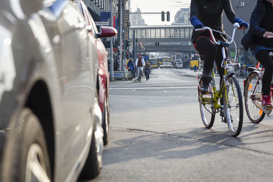 Radfahren in der Stadt: Enge Radfahren in der Stadt: Enge